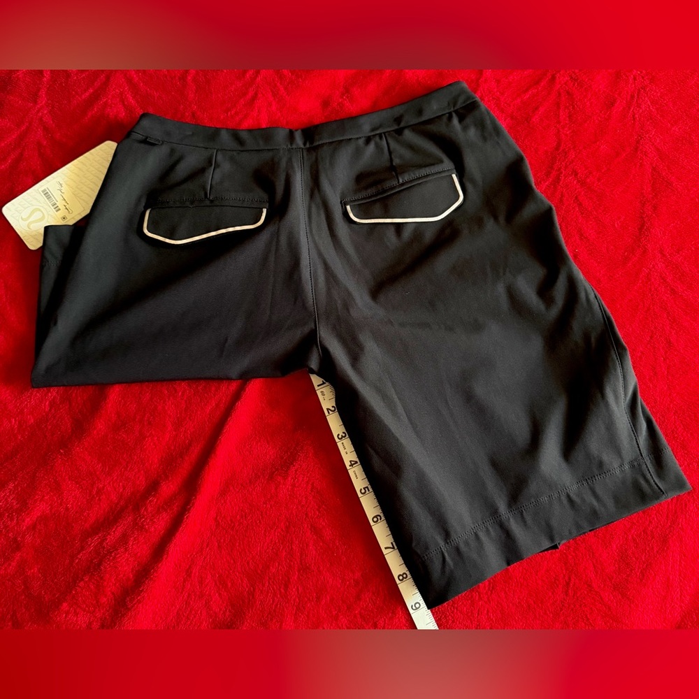 NWT Lululemon Size 6 Black Dress shorts Cute & Flattering Measurements in pics 🍋 - Picture 4 of 17